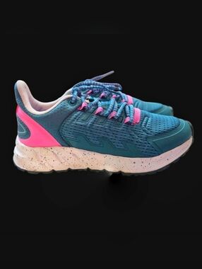 Avia Womens Teal and Pink Athletic Sneakers. Size 7 US.